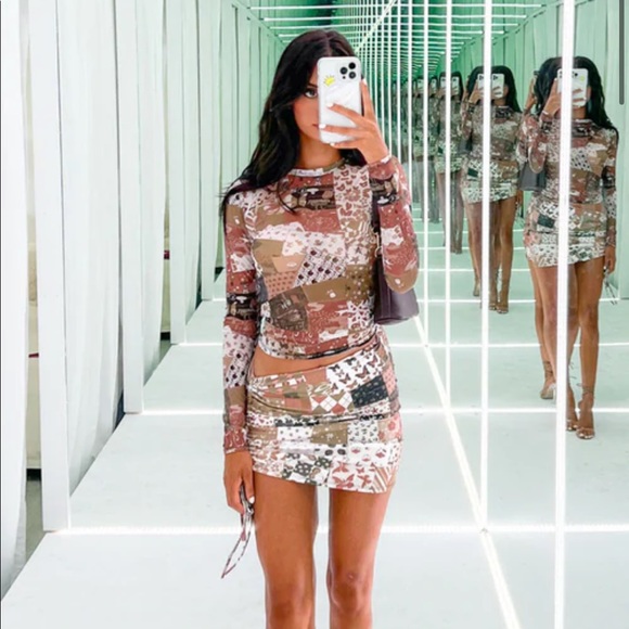 IGHTY Patchwork Mini Skirt - Picture 2 of 7